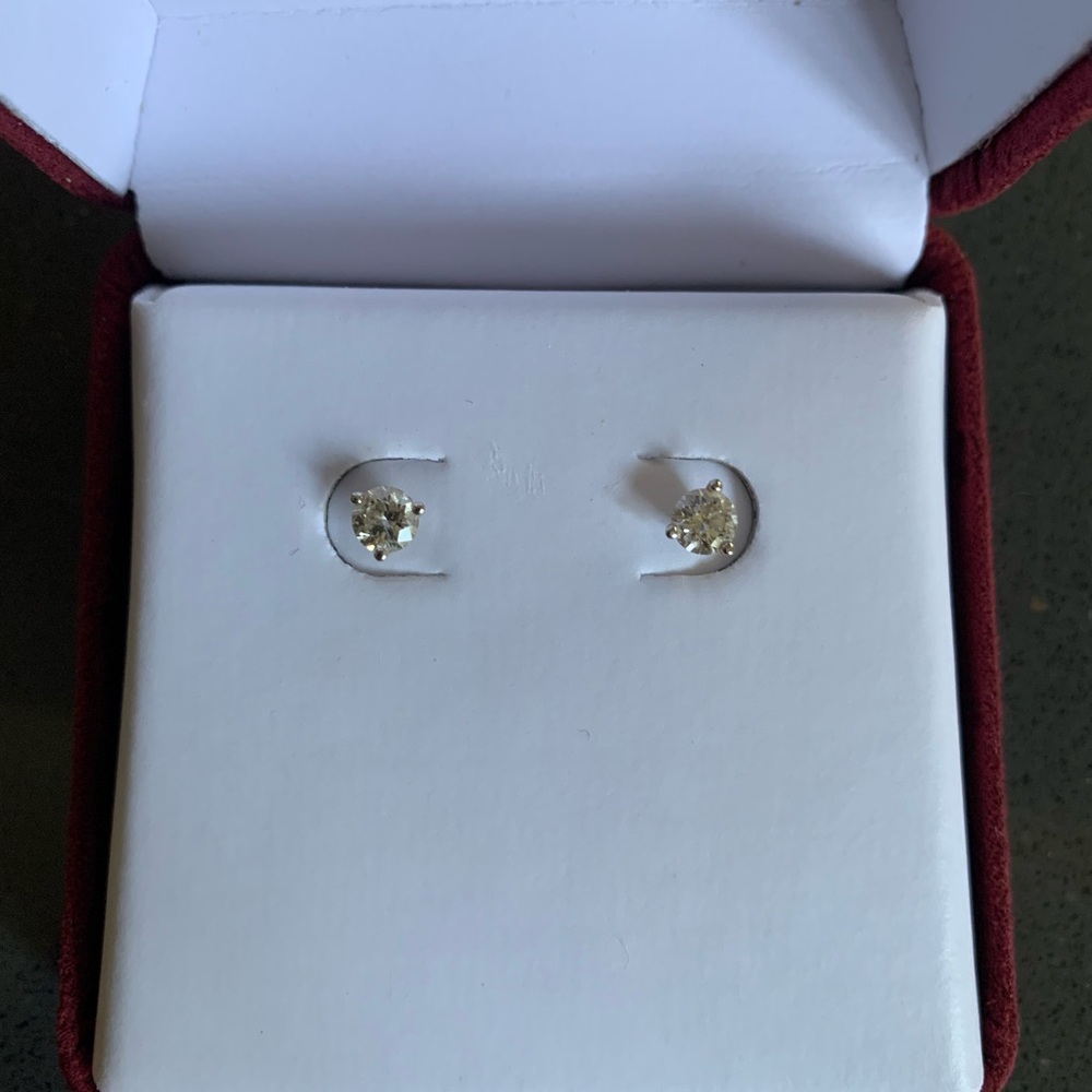 Diamond earrings